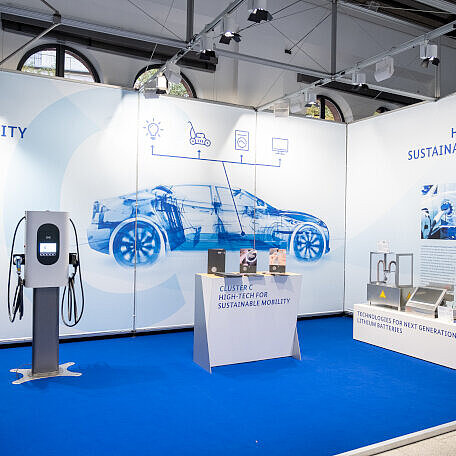 A booth at the fair. Rural mobility means a consisten ev-charging infrastructure. 